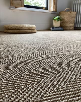 Customized Carpet Flooring In Dubai